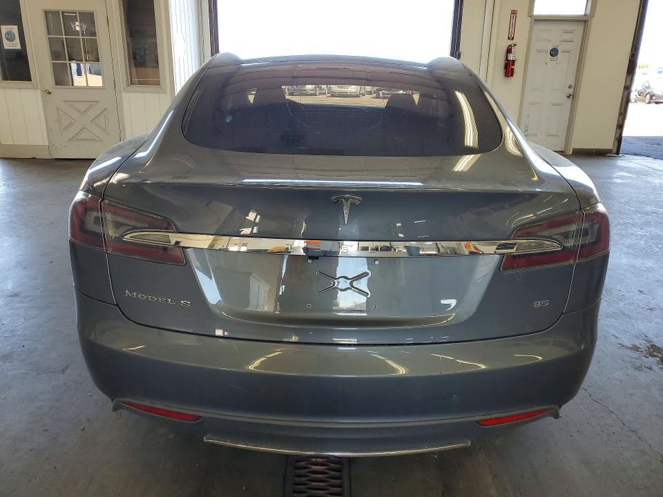 59716756 :رقم المزاد ، 5YJSA1CN8DFP26294 vin ، 2013 Tesla Model S مزاد بيع