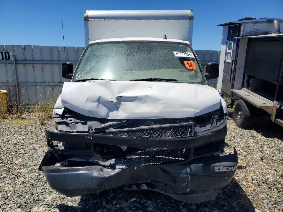 62777006 :رقم المزاد ، 1GB0GRFP4K1298347 vin ، 2019 Chevrolet Express G3500 مزاد بيع