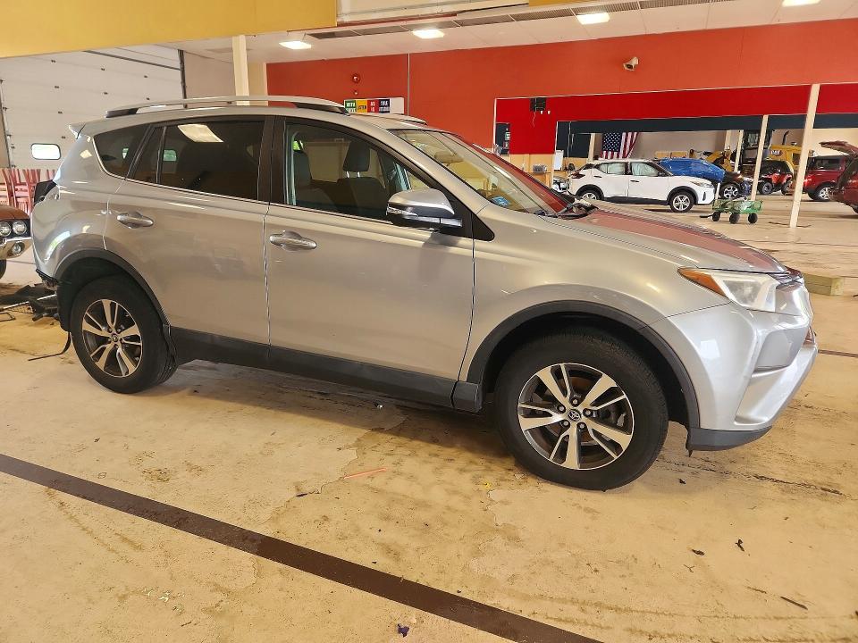 Продажа на аукционе авто 2016 Toyota Rav4, vin: 2T3RFREV5GW479018, номер лота: 62141736