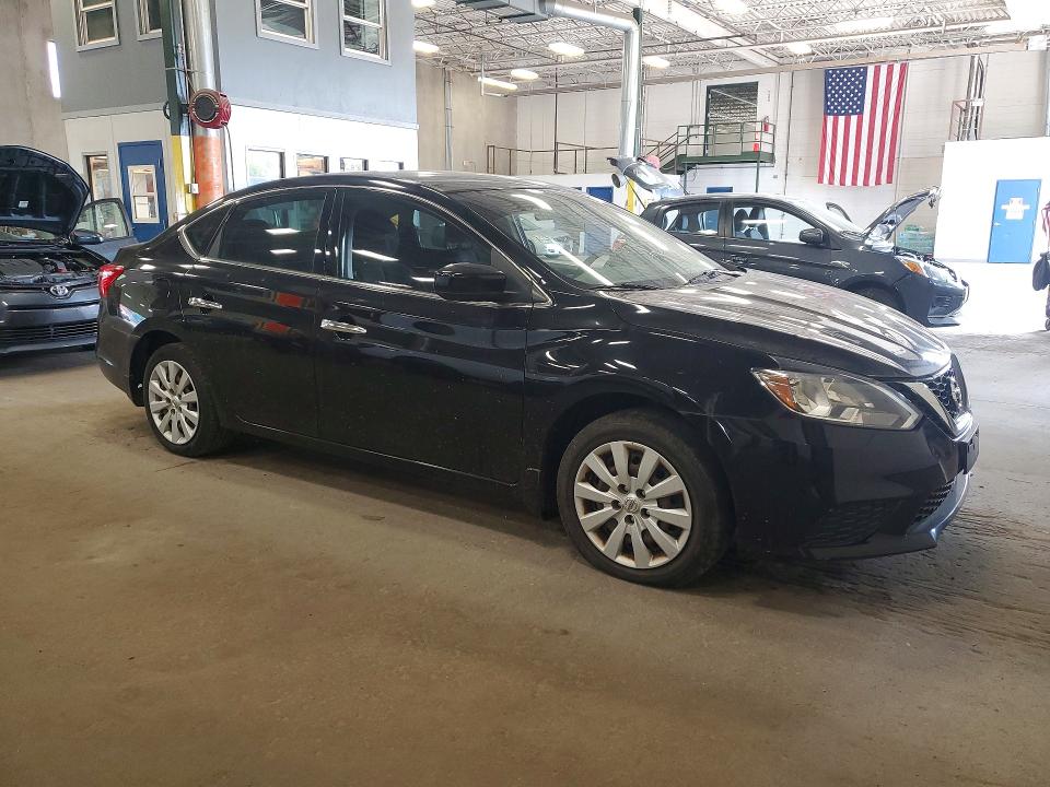 Продажа на аукционе авто 2018 Nissan Sentra, vin: 3N1AB7APXJY340205, номер лота: 60037496