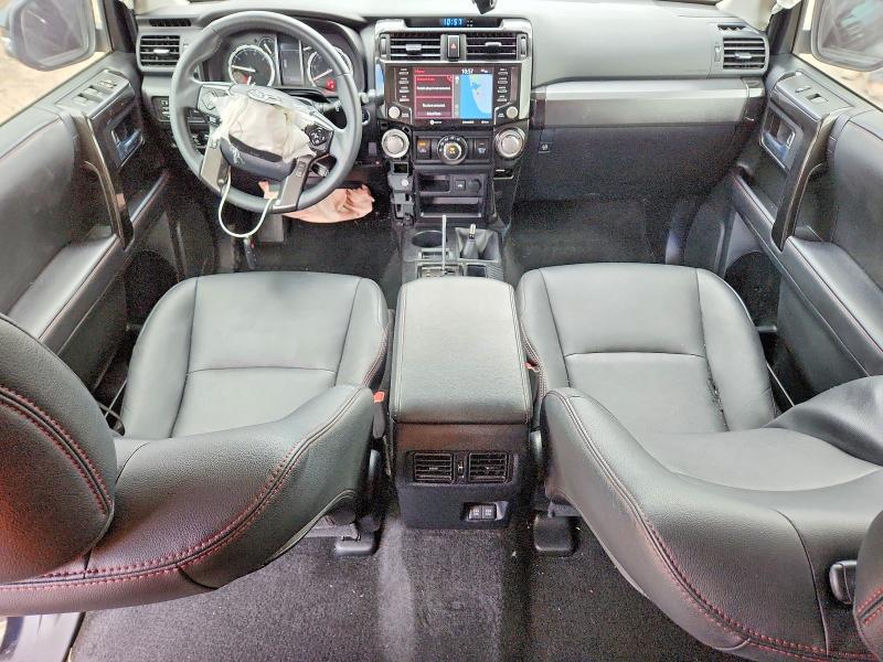 61072566 :رقم المزاد ، JTERU5JRXN6011545 vin ، 2022 Toyota 4runner مزاد بيع