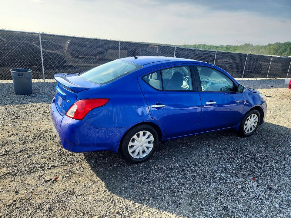 2015 Nissan Versa მანქანა იყიდება აუქციონზე, vin: 3N1CN7AP7FL893253, აუქციონის ნომერი: 59108406