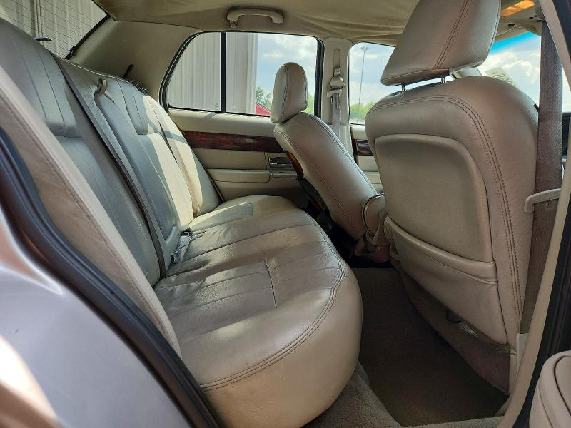 63131986 :رقم المزاد ، 2MEHM75W45X656142 vin ، 2005 Mercury Grand Marquis مزاد بيع