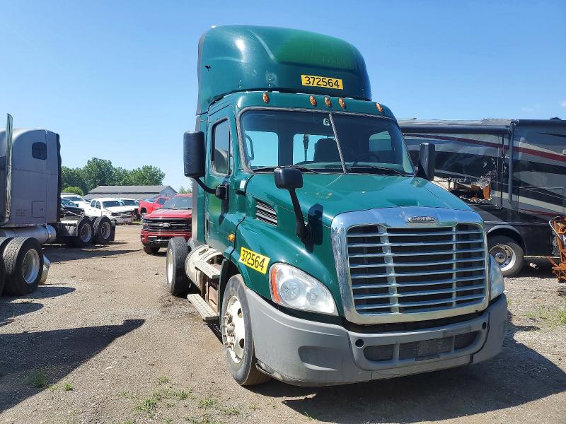 2018 Freightliner Cascadia 113 მანქანა იყიდება აუქციონზე, vin: 3AKBGADV2JSJL4392, აუქციონის ნომერი: 59223246