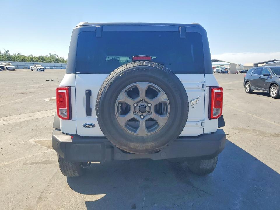 2023 Ford Bronco მანქანა იყიდება აუქციონზე, vin: 1FMDE5BH8PLB70064, აუქციონის ნომერი: 59386916