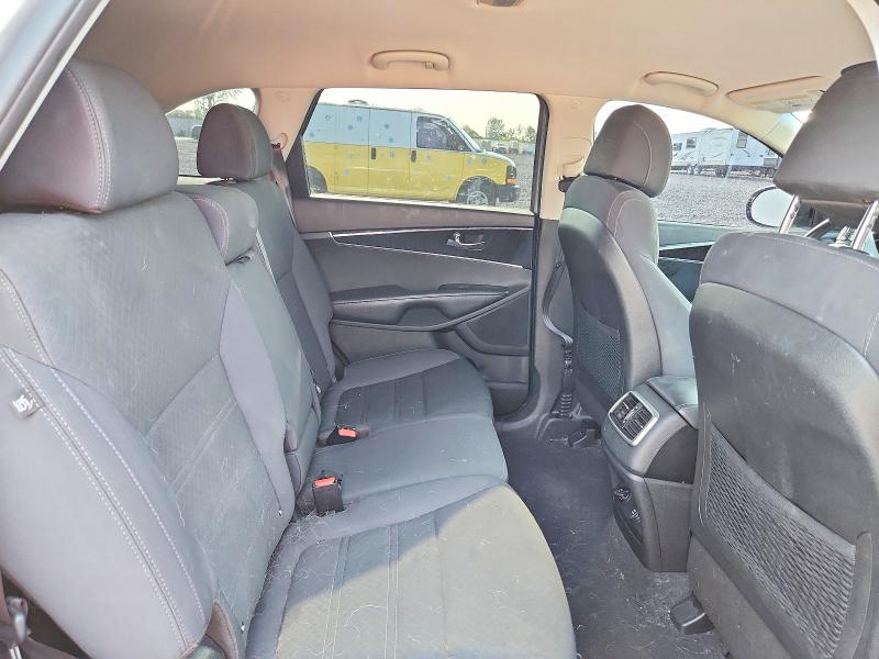 Продаж на аукціоні авто 2017 Kia Sorento, vin: 5XYPG4A33HG264345, номер лоту: 62912116