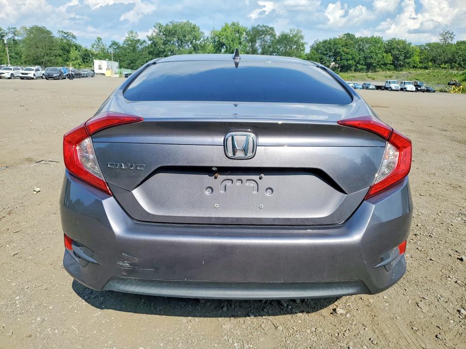 62115216 :رقم المزاد ، 2HGFC2F74JH515891 vin ، 2018 Honda Civic مزاد بيع