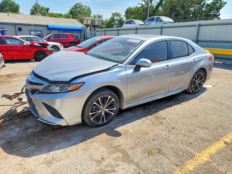 2019 Toyota Camry მანქანა იყიდება აუქციონზე, vin: 4T1B11HK1KU746966, აუქციონის ნომერი: 60227426