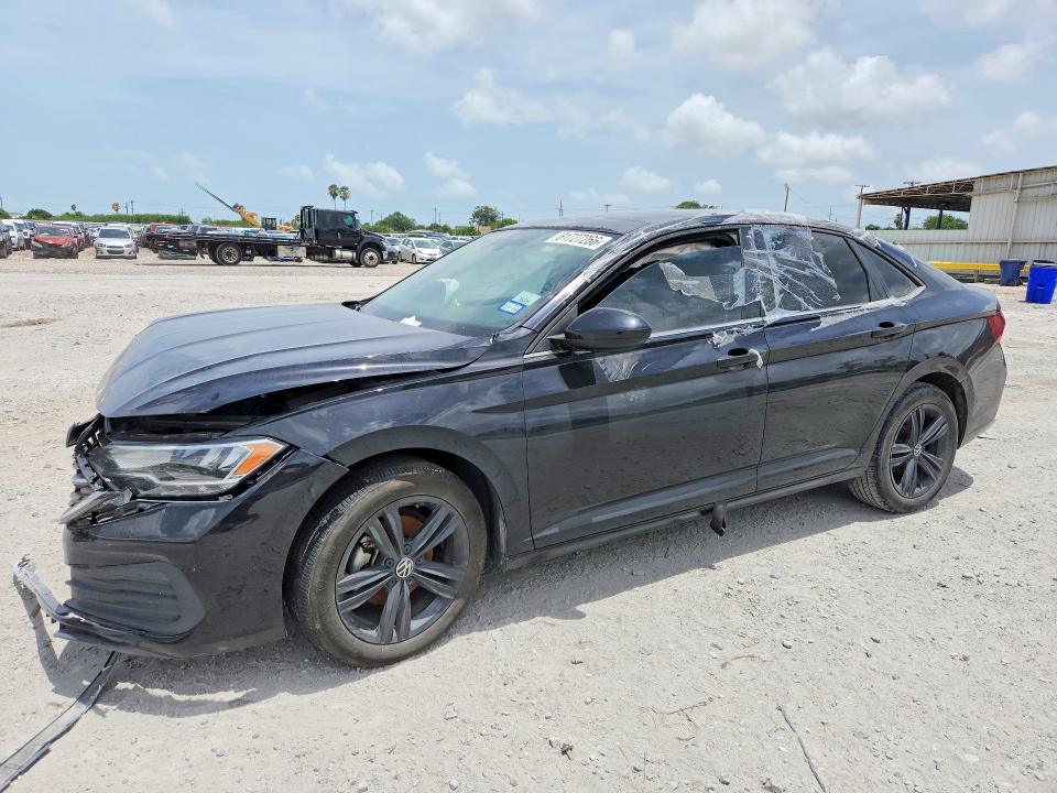 61727266 :رقم المزاد ، 3VW7M7BU9NM033415 vin ، 2022 Volkswagen Jetta مزاد بيع