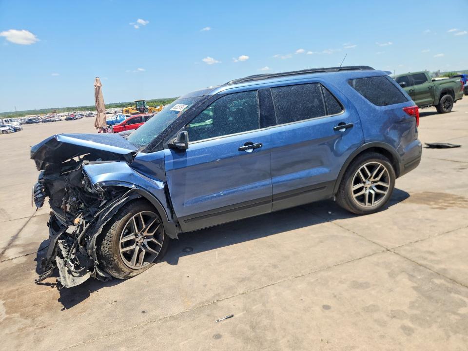 60325496 :رقم المزاد ، 1FM5K8GT0JGC05482 vin ، 2018 Ford Explorer مزاد بيع