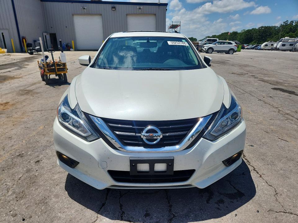 59253186 :رقم المزاد ، 1N4AL3AP0HC490707 vin ، 2017 Nissan Altima مزاد بيع
