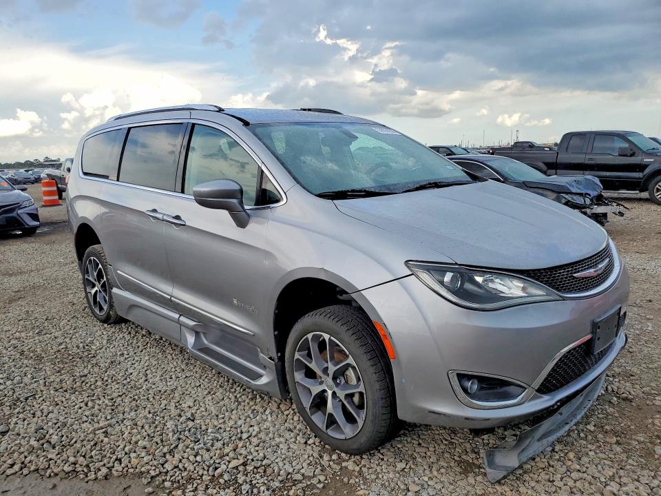 Продажа на аукционе авто 2017 Chrysler Pacifica, vin: 2C4RC1EG7HR739751, номер лота: 59830256