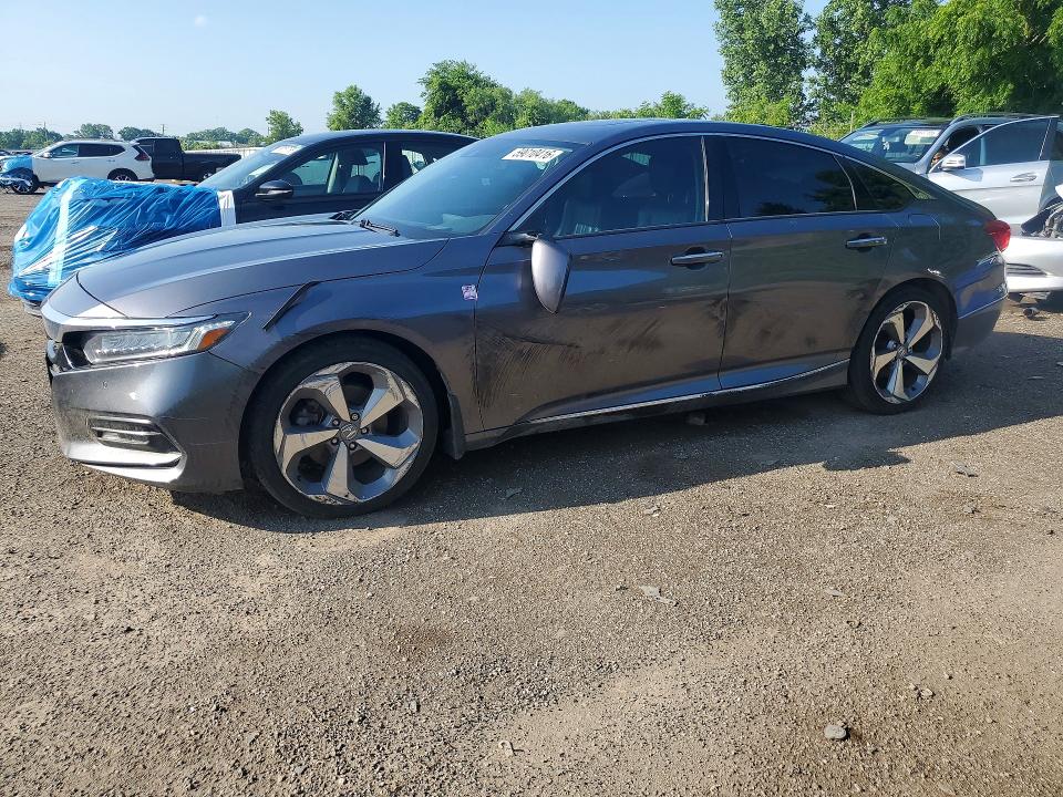 2018 Honda Accord მანქანა იყიდება აუქციონზე, vin: 1HGCV1F95JA810585, აუქციონის ნომერი: 59010416