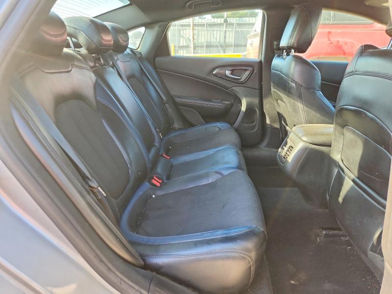 59694096 :رقم المزاد ، 1C3CCCBB7FN555984 vin ، 2015 Chrysler 200 مزاد بيع