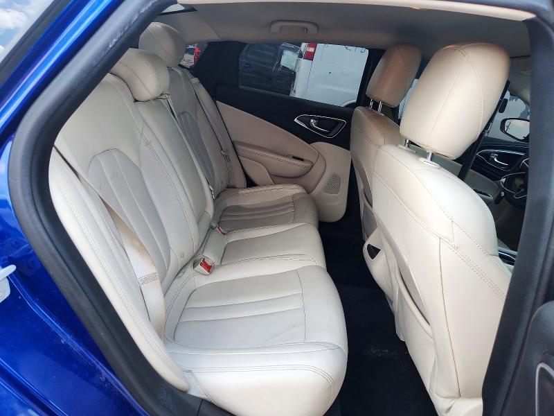 61318726 :رقم المزاد ، 1C3CCCAB4GN190182 vin ، 2016 Chrysler 200 مزاد بيع