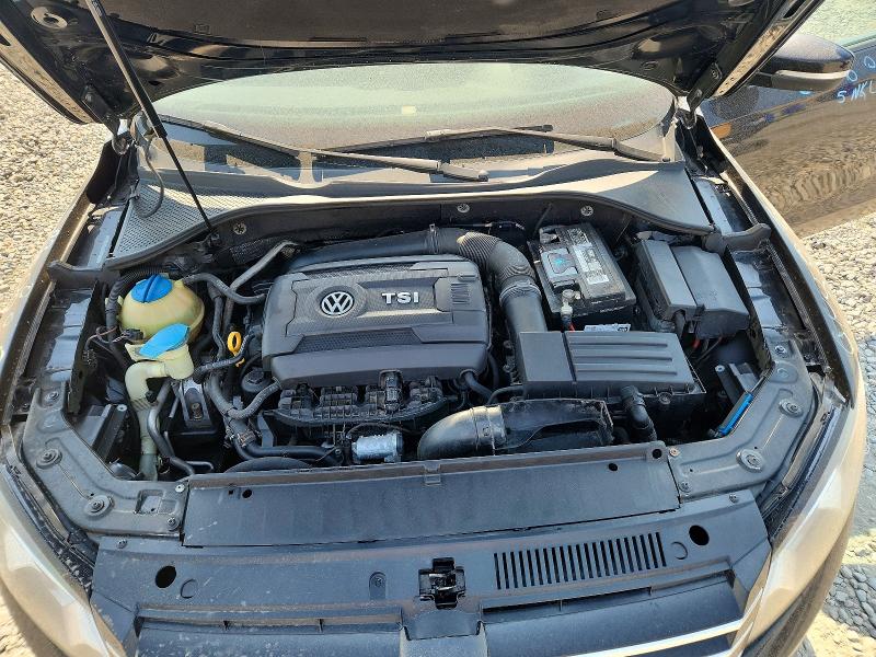 59608906 :رقم المزاد ، 1VWAT7A37FC018643 vin ، 2015 Volkswagen Passat مزاد بيع