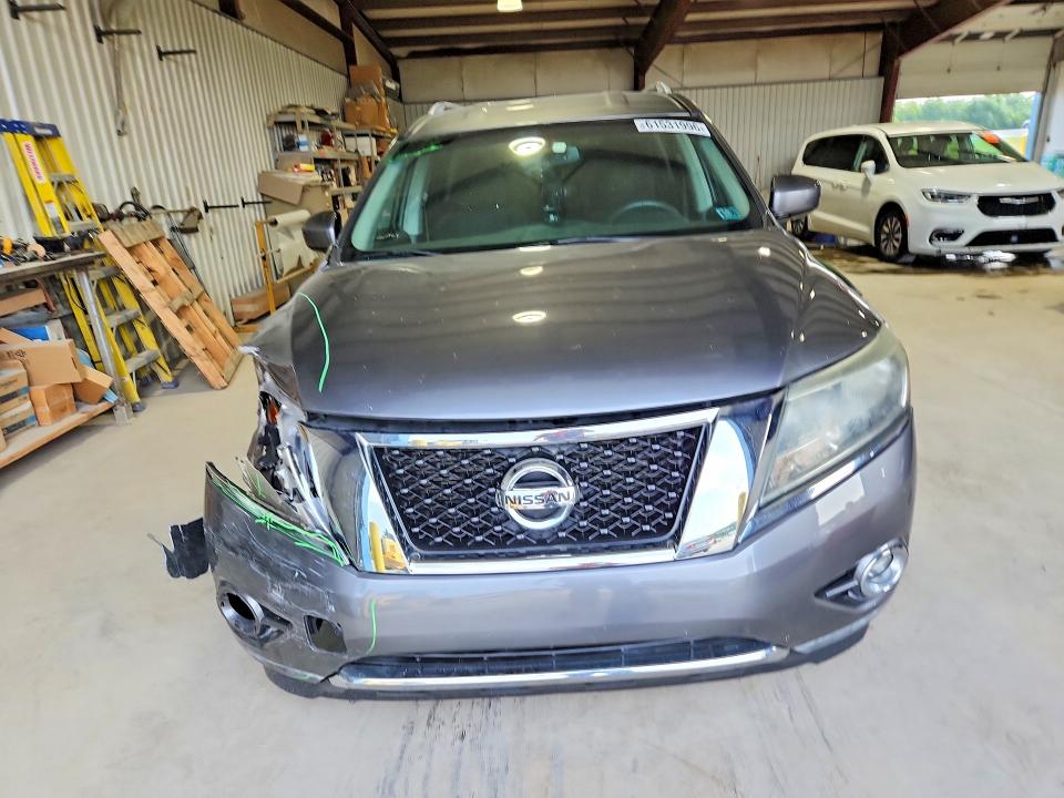 61531996 :رقم المزاد ، 5N1AR2MM1FC699175 vin ، 2015 Nissan Pathfinder مزاد بيع