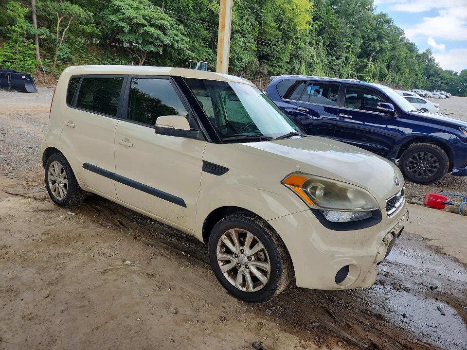 2013 Kia Soul მანქანა იყიდება აუქციონზე, vin: KNDJT2A6XD7508970, აუქციონის ნომერი: 60797236