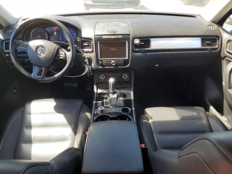 61324016 :رقم المزاد ، WVGFF9BP5BD004592 vin ، 2011 Volkswagen Touareg مزاد بيع