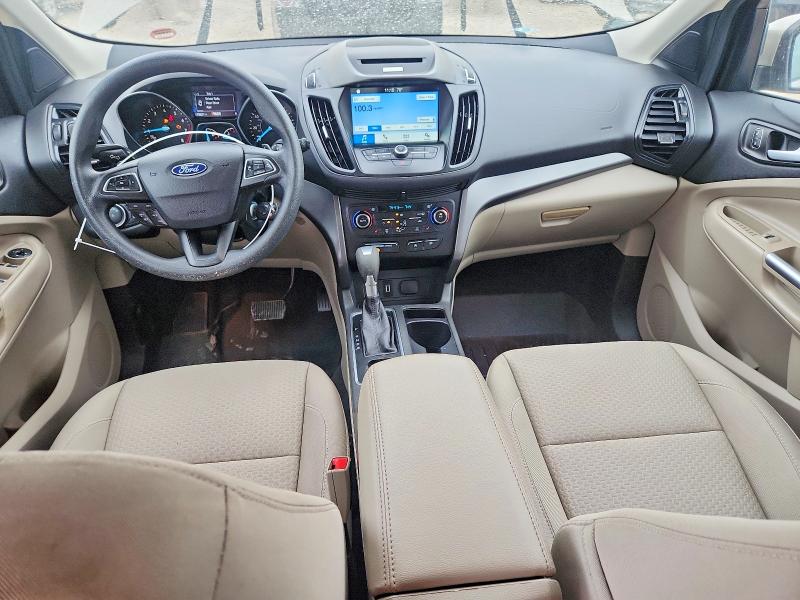 62963466 :رقم المزاد ، 1FMCU0GD6HUE92835 vin ، 2017 Ford Escape مزاد بيع