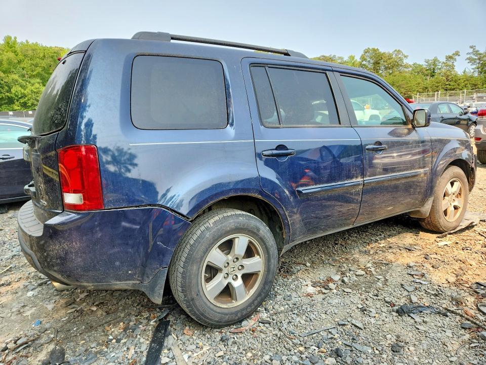 60556306 :رقم المزاد ، 5FNYF4H47BB083642 vin ، 2011 Honda Pilot مزاد بيع