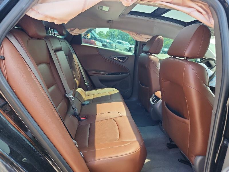 61880246 :رقم المزاد ، 1G1ZH5SX2HF121220 vin ، 2017 Chevrolet Malibu مزاد بيع