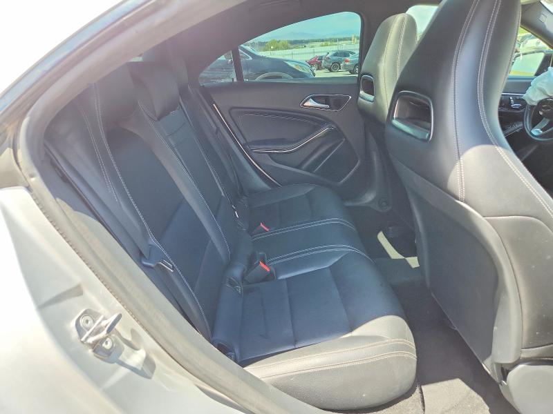 61579296 :رقم المزاد ، WDDSJ4EB4KN722056 vin ، 2019 Mercedes-benz Cla مزاد بيع