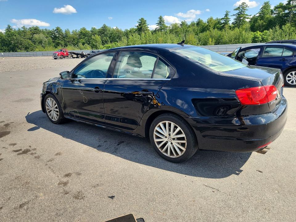 62054296 :رقم المزاد ، 3VWLZ7AJXBM348873 vin ، 2011 Volkswagen Jetta مزاد بيع
