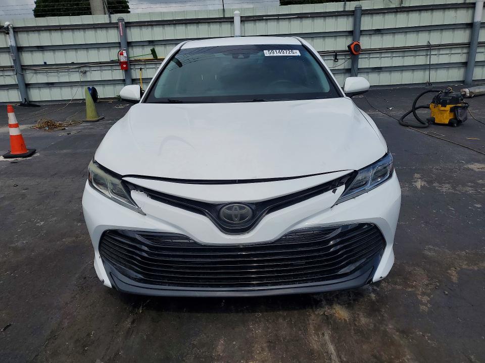 Продаж на аукціоні авто 2018 Toyota Camry, vin: 4T1B11HK9JU036261, номер лоту: 59149726