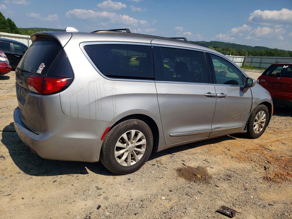 Продажа на аукционе авто 2017 Chrysler Pacifica, vin: 2C4RC1BG2HR576575, номер лота: 63106336