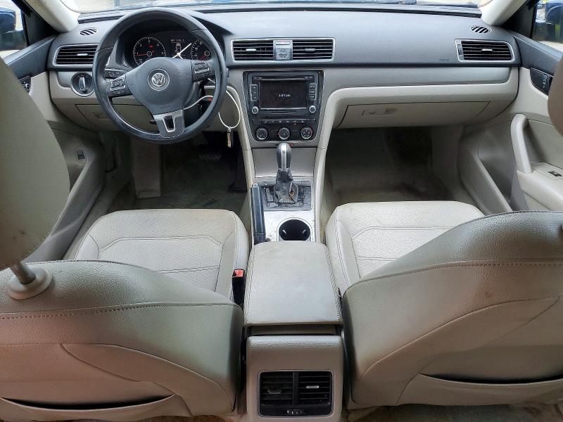60847696 :رقم المزاد ، 1VWBV7A3XFC051327 vin ، 2015 Volkswagen Passat مزاد بيع