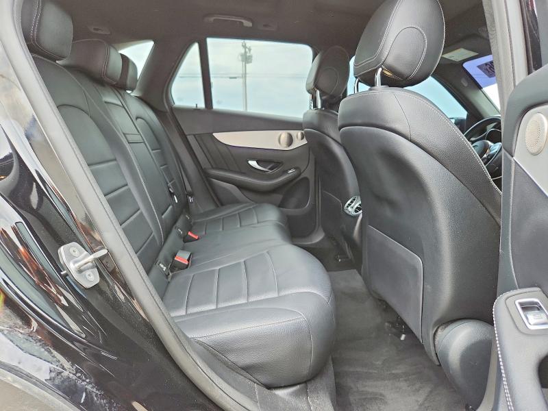 62402696 :رقم المزاد ، W1N0G8DB9MF926611 vin ، 2021 Mercedes-benz Glc مزاد بيع