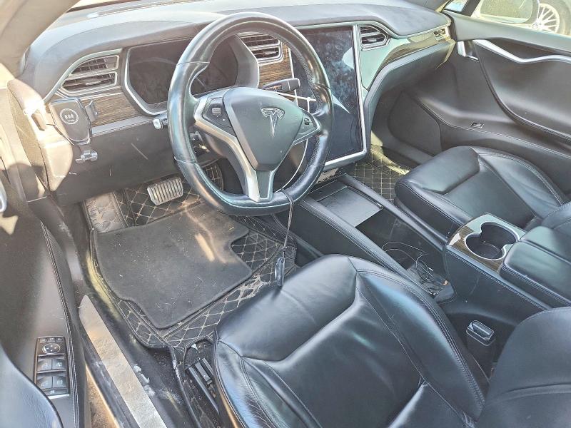 2015 Tesla Model S მანქანა იყიდება აუქციონზე, vin: 5YJSA1E27FF112486, აუქციონის ნომერი: 60631236