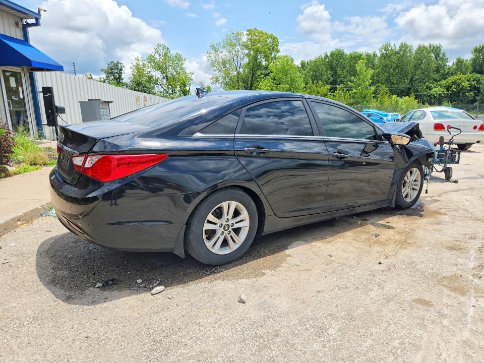 60565596 :رقم المزاد ، 5NPEB4AC3DH791911 vin ، 2013 Hyundai Sonata مزاد بيع