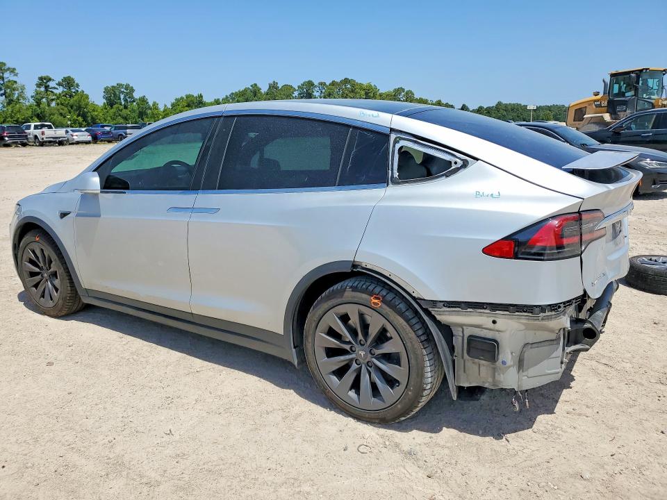 Продаж на аукціоні авто 2018 Tesla Model X, vin: 5YJXCDE21JF092083, номер лоту: 61958276