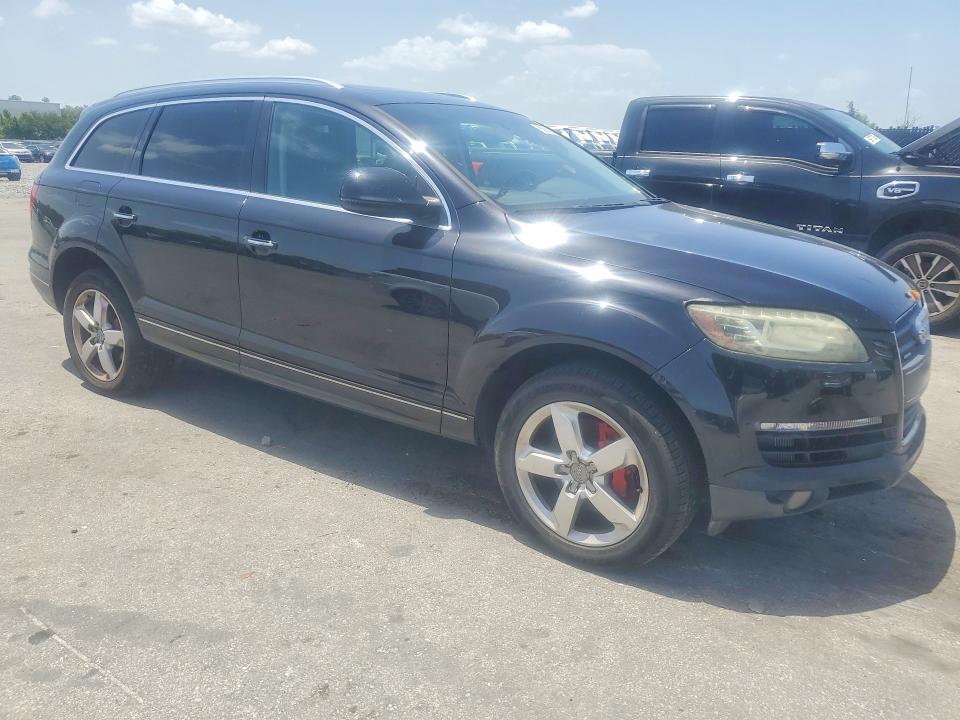 60640826 :رقم المزاد ، WA1LMAFE9FD007938 vin ، 2015 Audi Q7 مزاد بيع