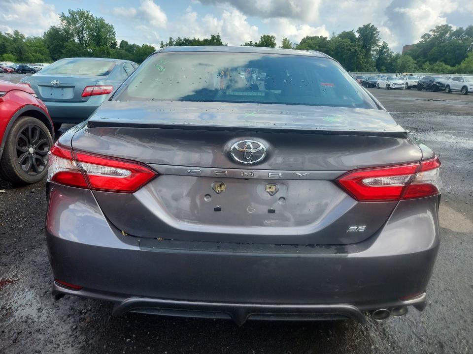 Продаж на аукціоні авто 2018 Toyota Camry, vin: 4T1B11HK0JU096154, номер лоту: 63105966