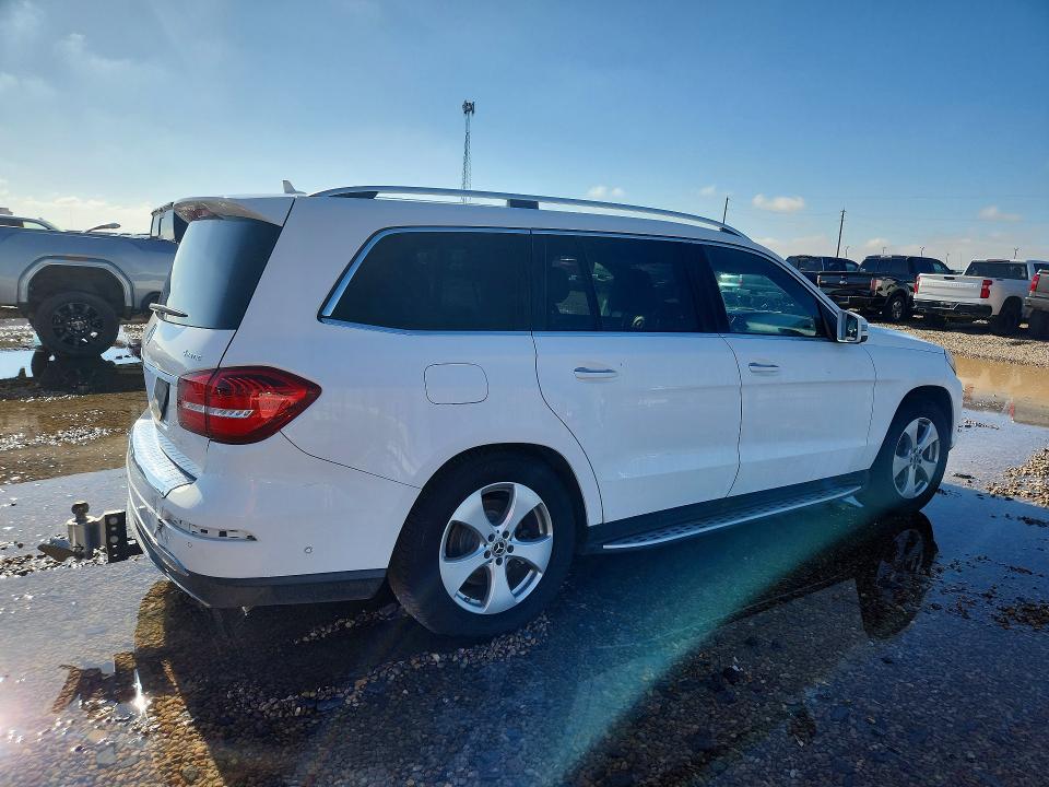 59707776 :رقم المزاد ، 4JGDF6EE9HA945814 vin ، 2017 Mercedes-benz Gls مزاد بيع