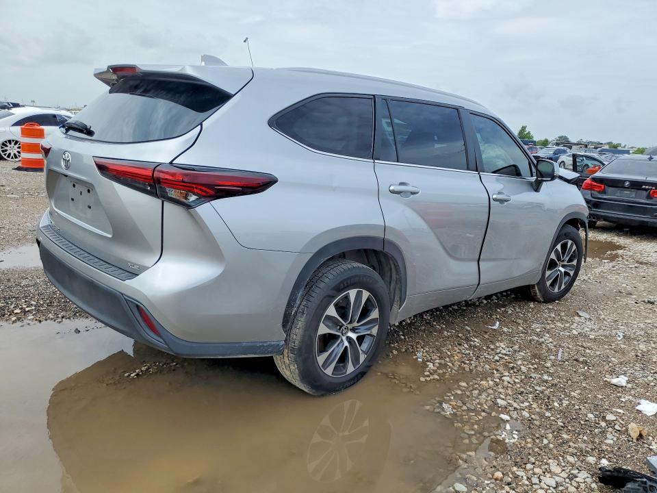 61019086 :رقم المزاد ، 5TDKDRAH6RS541828 vin ، 2024 Toyota Highlander مزاد بيع