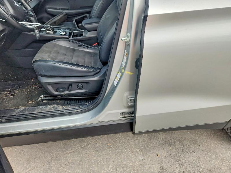 62006396 :رقم المزاد ، JA4J3VA89RZ067065 vin ، 2024 Mitsubishi Outlander مزاد بيع