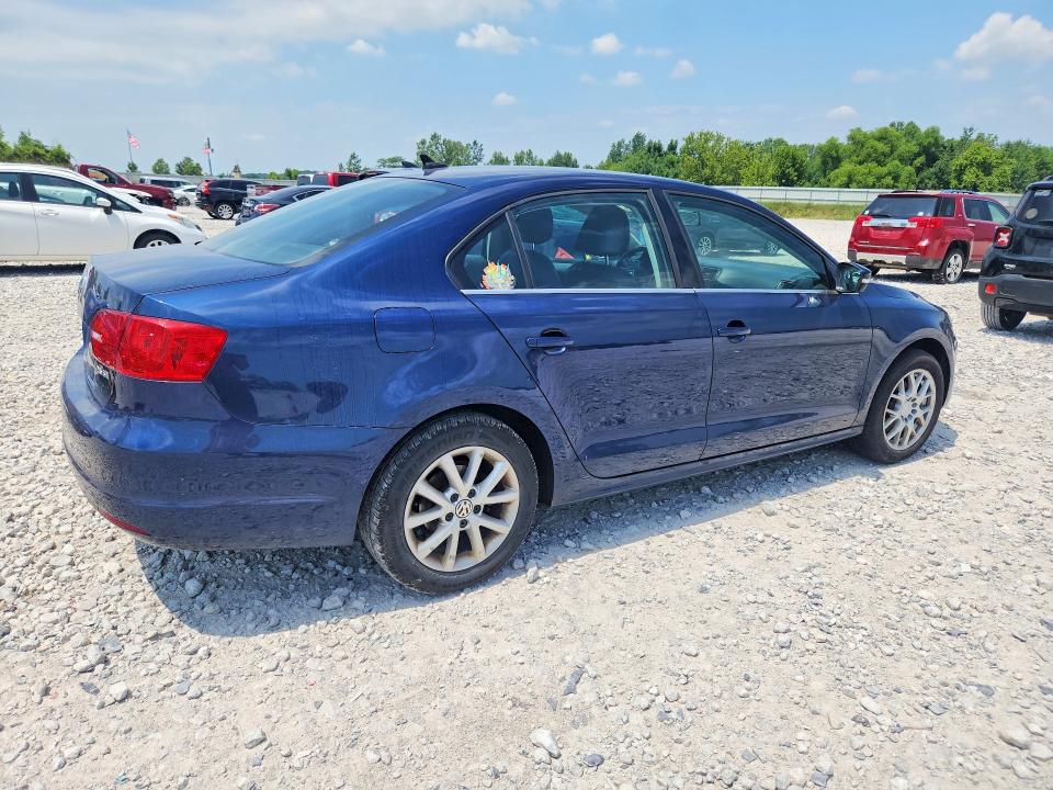 60208266 :رقم المزاد ، 3VWDX7AJ5DM392082 vin ، 2013 Volkswagen Jetta مزاد بيع