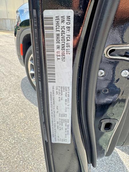 Продажа на аукционе авто 2022 Jeep Wagoneer, vin: 1C4SJVDTXNS108757, номер лота: 59921306