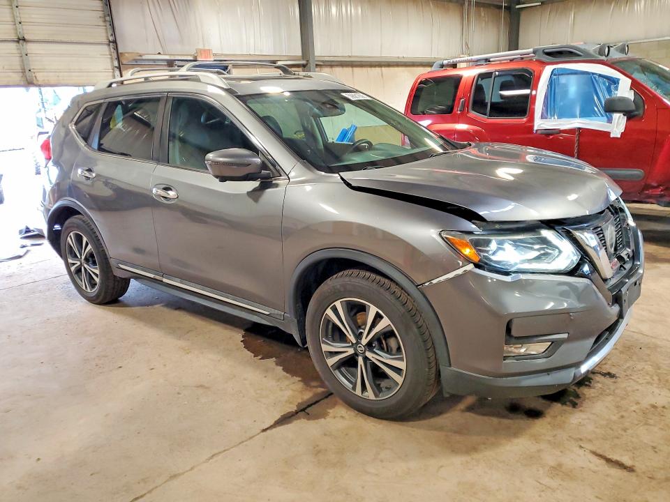 59681656 :رقم المزاد ، 5N1AT2MV7HC887146 vin ، 2017 Nissan Rogue مزاد بيع