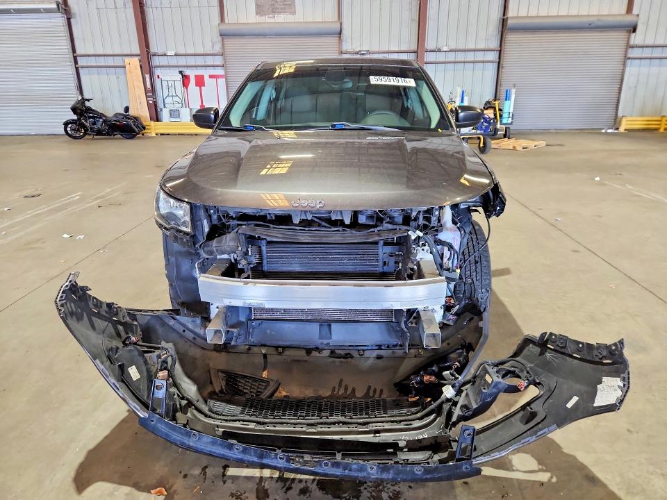 59591916 :رقم المزاد ، 3C4NJDAB0JT177176 vin ، 2018 Jeep Compass مزاد بيع