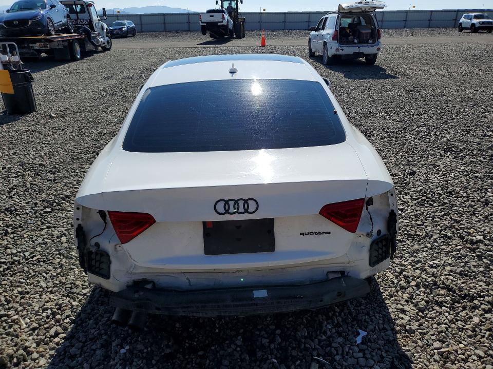 Продаж на аукціоні авто 2014 Audi A5, vin: WAULFAFRXEA010413, номер лоту: 60958286