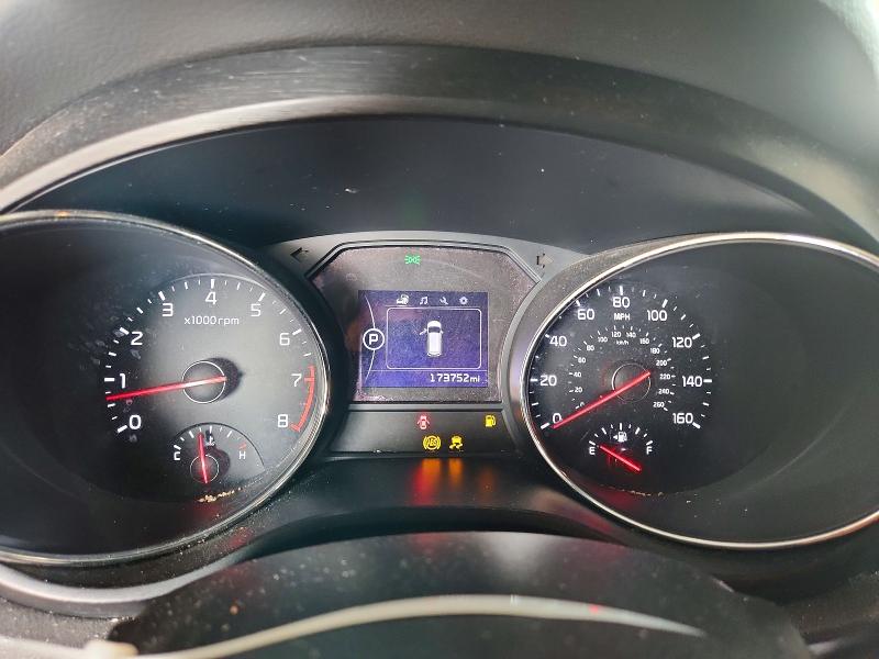 61441556 :رقم المزاد ، KNDMB5C18H6338350 vin ، 2017 Kia Sedona مزاد بيع