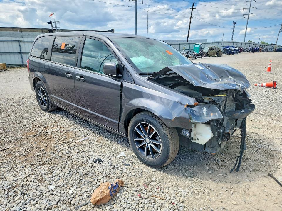 62742386 :رقم المزاد ، 2C4RDGEG8KR556513 vin ، 2019 Dodge Grand Caravan مزاد بيع
