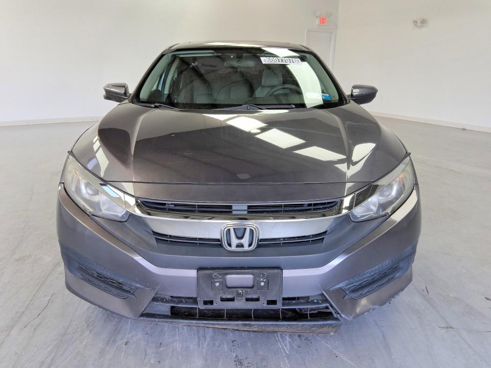 60077076 :رقم المزاد ، 19XFC2F74HE226532 vin ، 2017 Honda Civic مزاد بيع