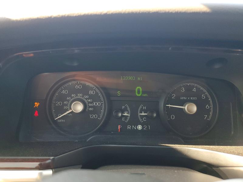 2007 Lincoln Town Car მანქანა იყიდება აუქციონზე, vin: 1LNHM82V47Y620310, აუქციონის ნომერი: 56536026