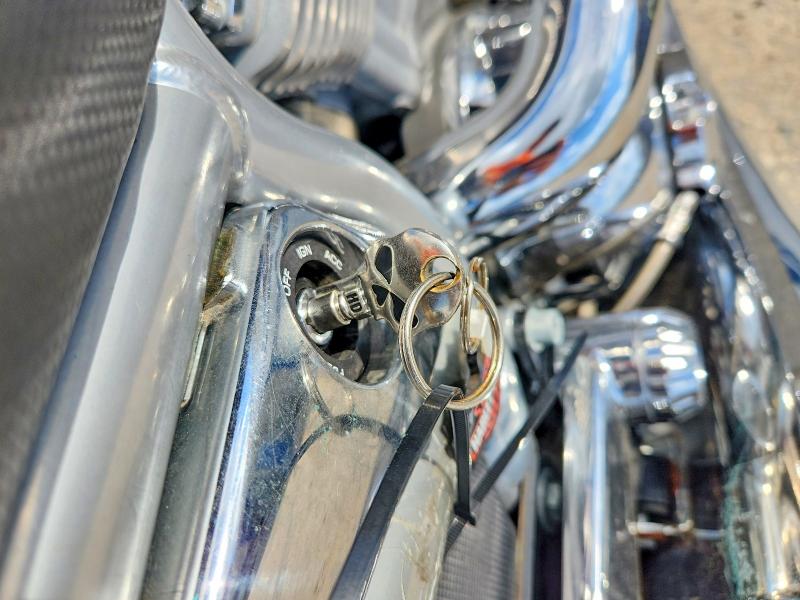 63697346 :رقم المزاد ، 1HD1HAZ116K811767 vin ، 2006 Harley-davidson Vrscr مزاد بيع